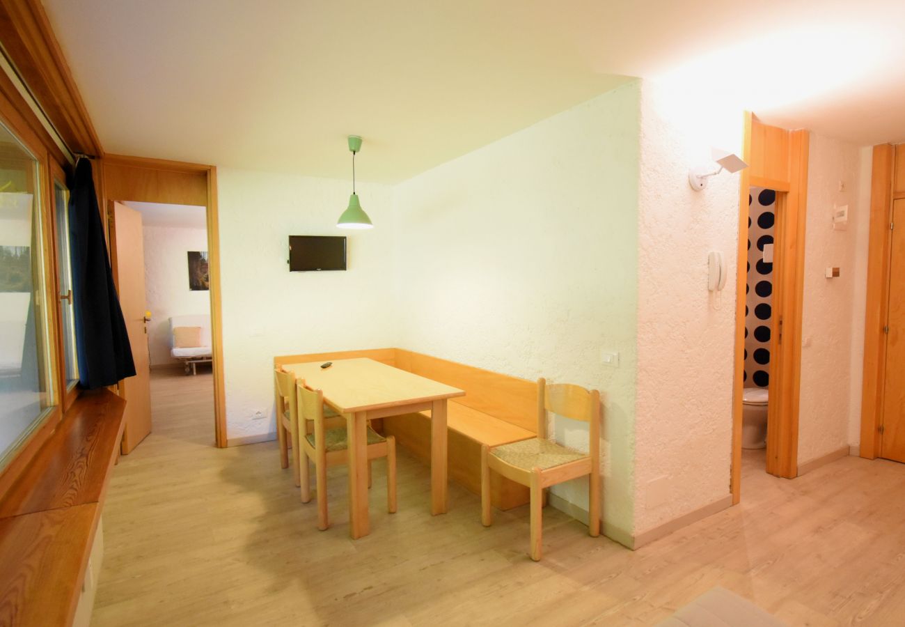 Ferienwohnung in Madonna di Campiglio - RAINALTER CENTRALE 06 Ferienwohnung in Madonna di Campiglio - RAINALTER CENTRALE 06