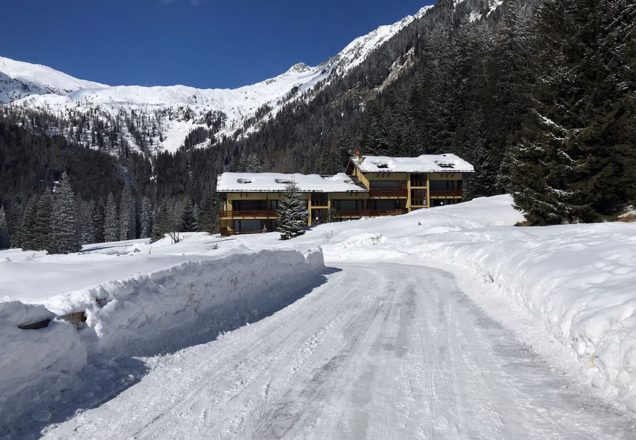 Ferienwohnung in Madonna di Campiglio - NAMBINO APARTMENT Ferienwohnung in Madonna di Campiglio - NAMBINO APARTMENT