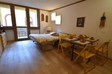 Ferienwohnung in Madonna di Campiglio - Des Alpes 15 Studio Apartment MhD