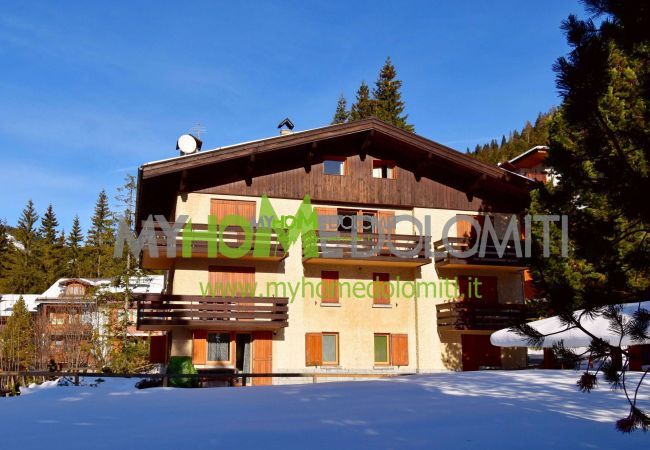 Ferienwohnung in Madonna di Campiglio - 2 ABETI GARDEN APARTMENT MhD Ferienwohnung in Madonna di Campiglio - 2 ABETI GARDEN APARTMENT MhD