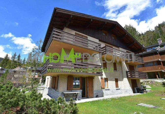 Ferienwohnung in Madonna di Campiglio - 2 ABETI GARDEN APARTMENT MhD Ferienwohnung in Madonna di Campiglio - 2 ABETI GARDEN APARTMENT MhD