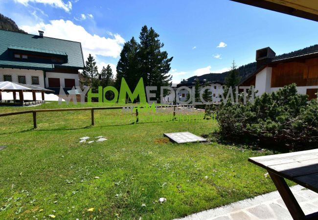 Ferienwohnung in Madonna di Campiglio - 2 ABETI GARDEN APARTMENT MhD Ferienwohnung in Madonna di Campiglio - 2 ABETI GARDEN APARTMENT MhD