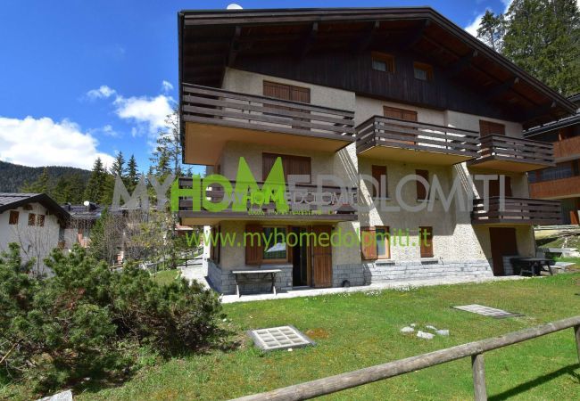 Ferienwohnung in Madonna di Campiglio - 2 ABETI GARDEN APARTMENT MhD Ferienwohnung in Madonna di Campiglio - 2 ABETI GARDEN APARTMENT MhD