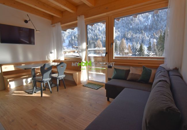 Ferienwohnung in Madonna di Campiglio - Attic Miralago MhD apartment Ferienwohnung in Madonna di Campiglio - Attic Miralago MhD apartment