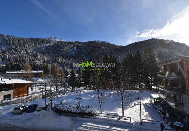 Ferienwohnung in Madonna di Campiglio - Attic Miralago MhD apartment Ferienwohnung in Madonna di Campiglio - Attic Miralago MhD apartment