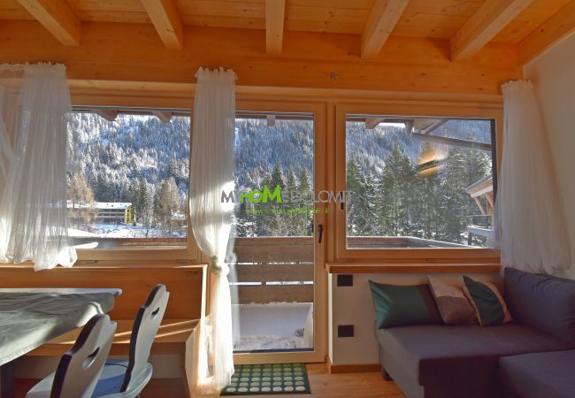 Ferienwohnung in Madonna di Campiglio - Attic Miralago MhD apartment Ferienwohnung in Madonna di Campiglio - Attic Miralago MhD apartment