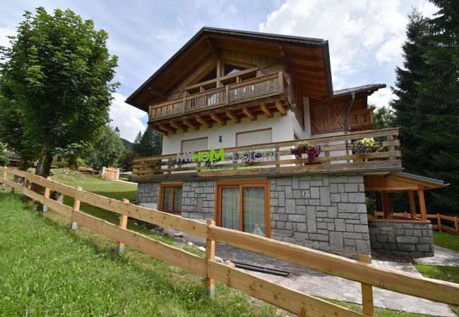 Ferienwohnung in Madonna di Campiglio - Villa Brenta Apartment MhD Ferienwohnung in Madonna di Campiglio - Villa Brenta Apartment MhD