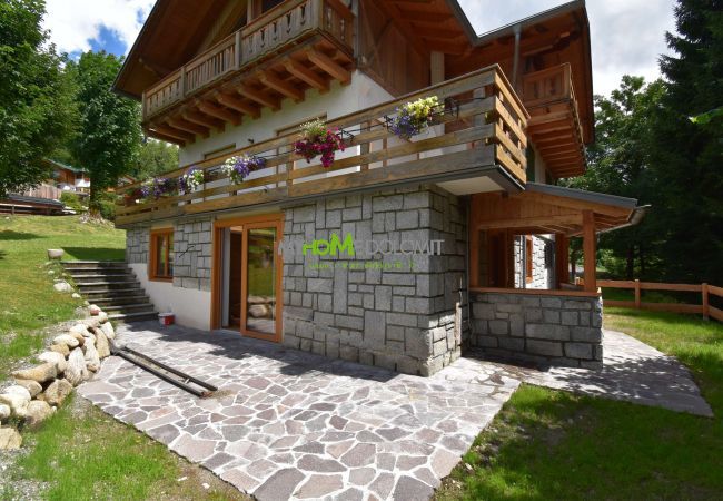 Ferienwohnung in Madonna di Campiglio - Villa Brenta Apartment MhD Ferienwohnung in Madonna di Campiglio - Villa Brenta Apartment MhD