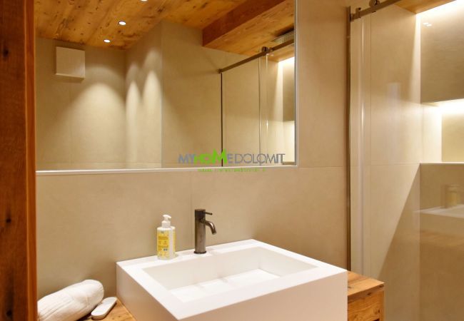 Ferienwohnung in Madonna di Campiglio - BRENTA ALTA ALPINE LODGE MhD Ferienwohnung in Madonna di Campiglio - BRENTA ALTA ALPINE LODGE MhD