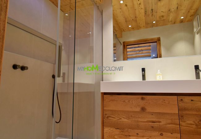 Ferienwohnung in Madonna di Campiglio - BRENTA ALTA ALPINE LODGE MhD Ferienwohnung in Madonna di Campiglio - BRENTA ALTA ALPINE LODGE MhD