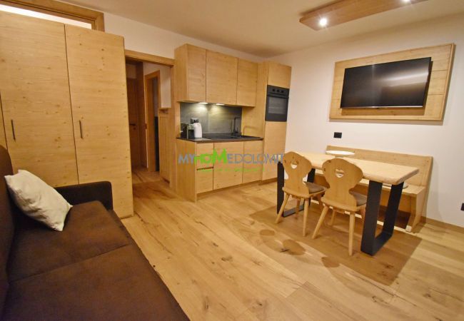 Ferienwohnung in Madonna di Campiglio - Presanella View Studio Mhd Ferienwohnung in Madonna di Campiglio - Presanella View Studio Mhd