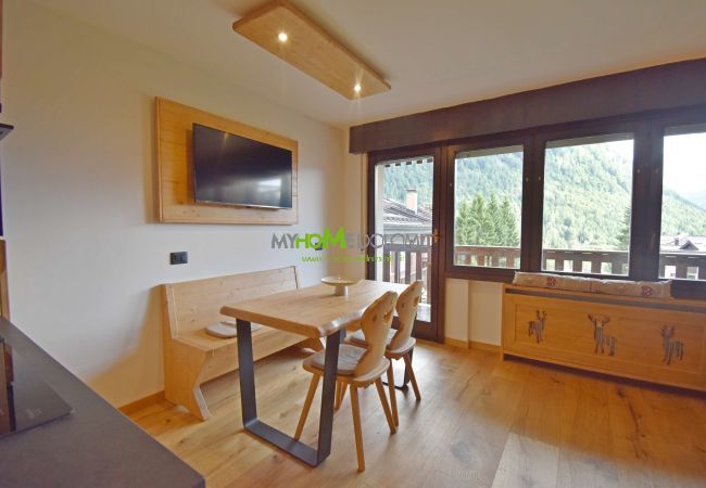 Ferienwohnung in Madonna di Campiglio - Presanella View Studio Mhd Ferienwohnung in Madonna di Campiglio - Presanella View Studio Mhd
