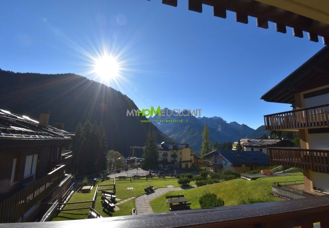 Ferienwohnung in Madonna di Campiglio - Presanella View Studio Mhd Ferienwohnung in Madonna di Campiglio - Presanella View Studio Mhd