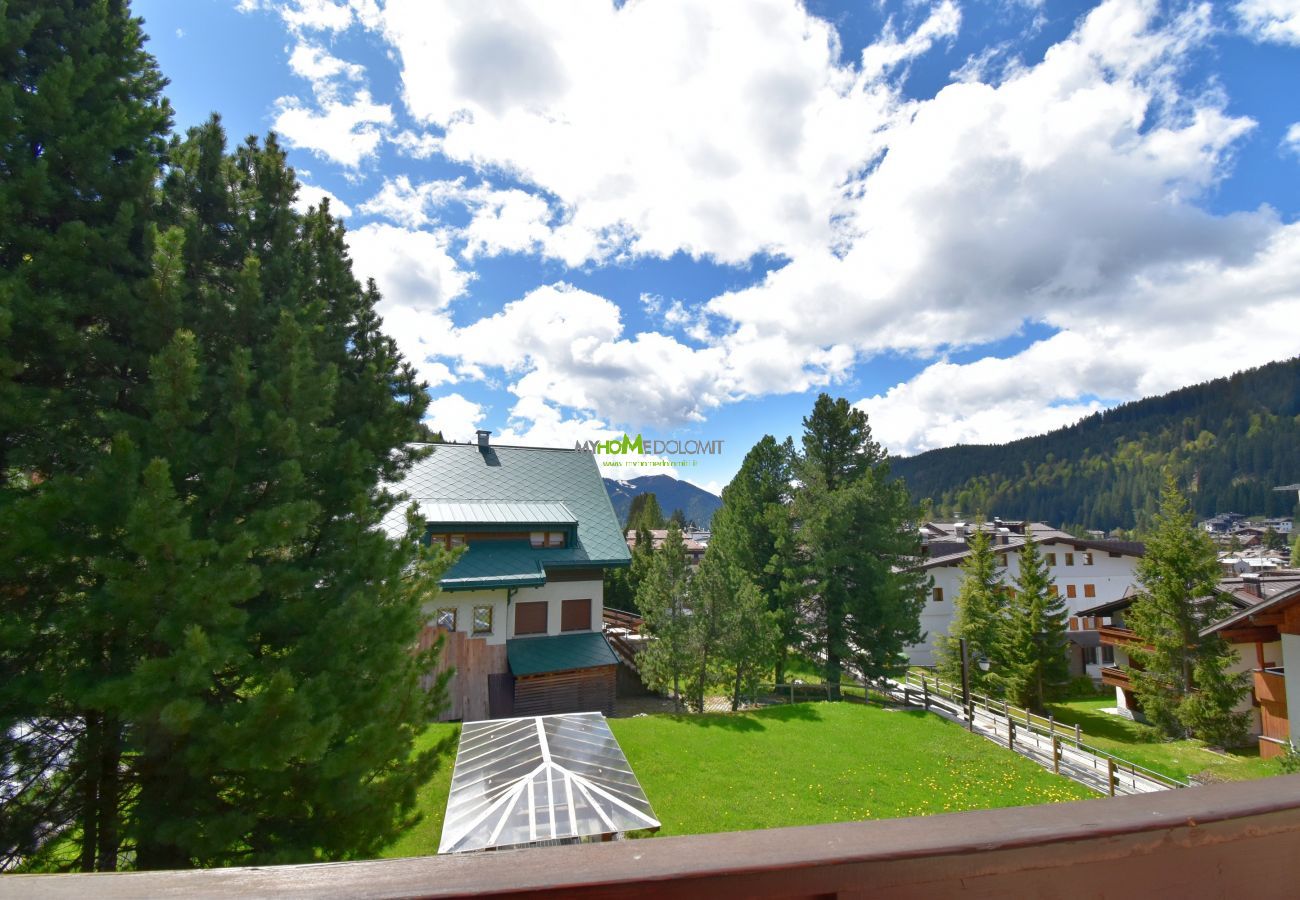Ferienwohnung in Madonna di Campiglio - 2 ABETI MANSARDA Apartment MhD Ferienwohnung in Madonna di Campiglio - 2 ABETI MANSARDA Apartment MhD