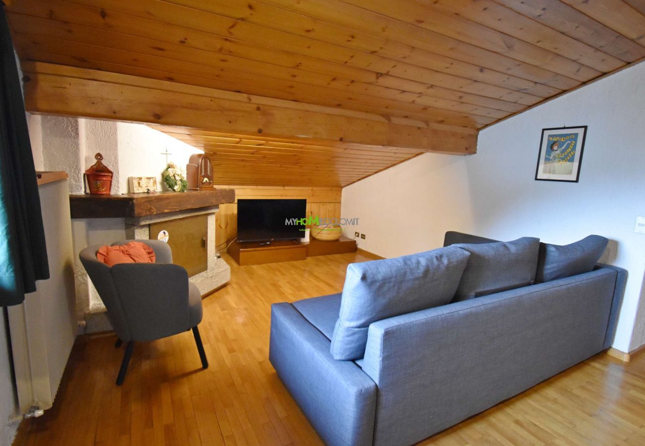 Ferienwohnung in Madonna di Campiglio - 2 ABETI MANSARDA Apartment MhD Ferienwohnung in Madonna di Campiglio - 2 ABETI MANSARDA Apartment MhD