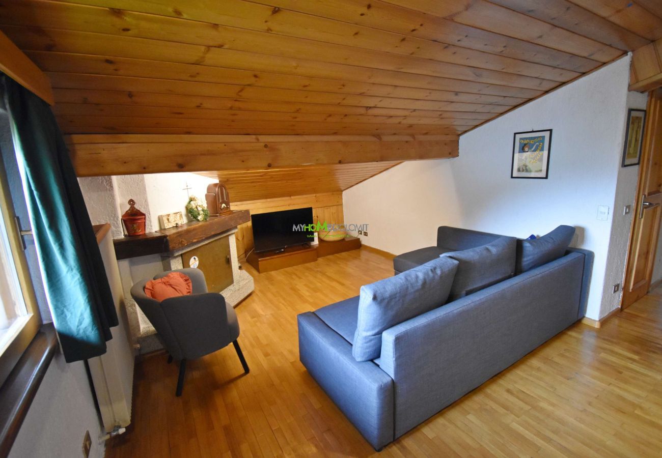 Ferienwohnung in Madonna di Campiglio - 2 ABETI MANSARDA Apartment MhD Ferienwohnung in Madonna di Campiglio - 2 ABETI MANSARDA Apartment MhD