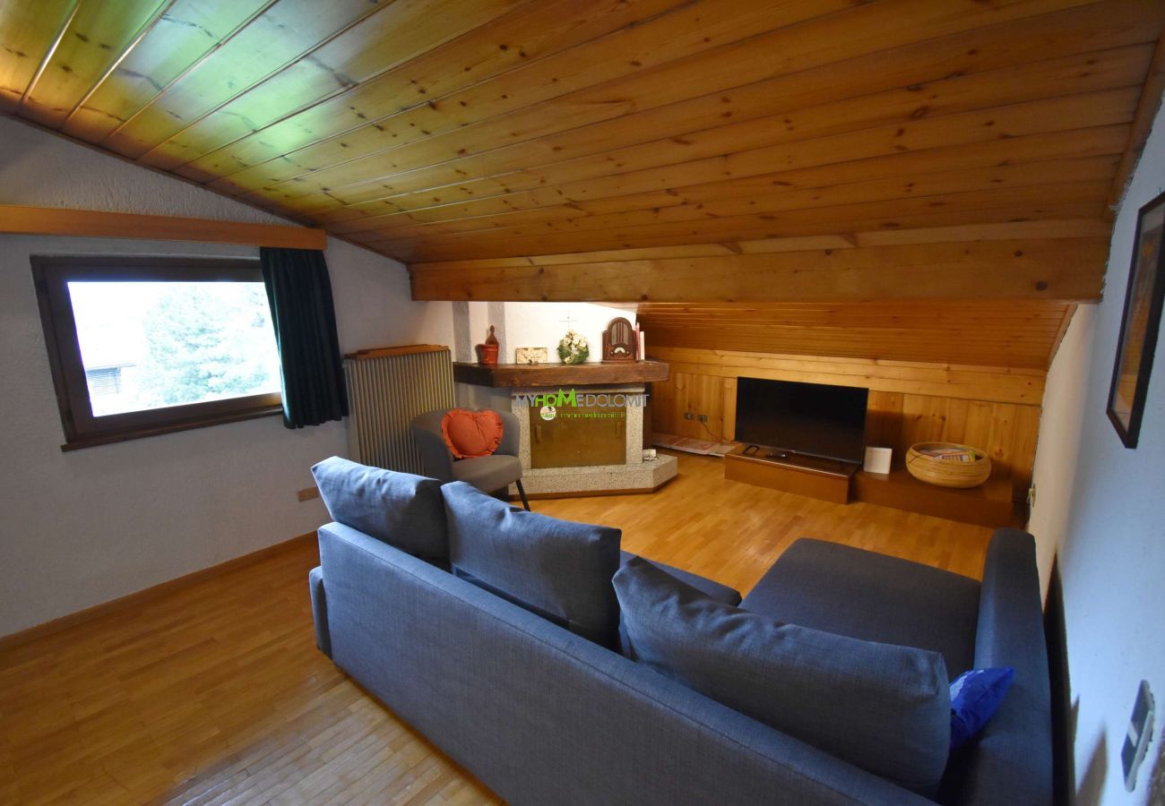 Ferienwohnung in Madonna di Campiglio - 2 ABETI MANSARDA Apartment MhD Ferienwohnung in Madonna di Campiglio - 2 ABETI MANSARDA Apartment MhD