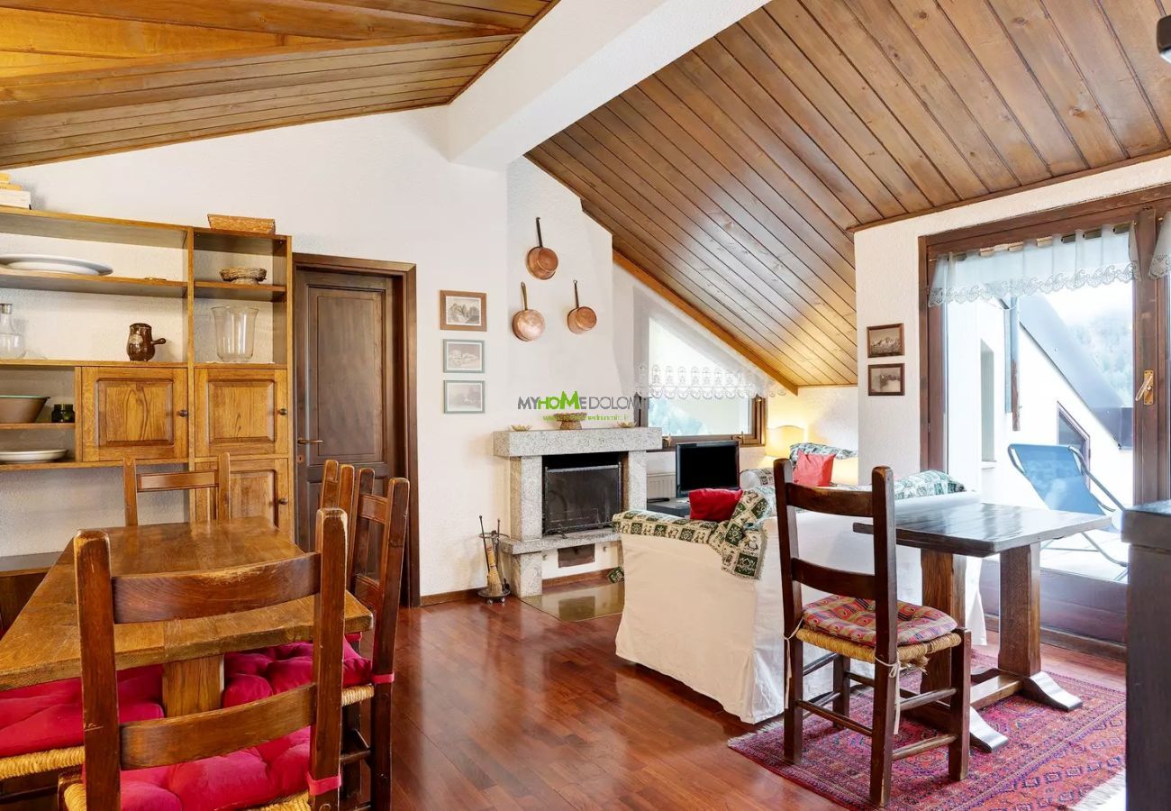 Ferienwohnung in Madonna di Campiglio - Genziana Apartment MhD
