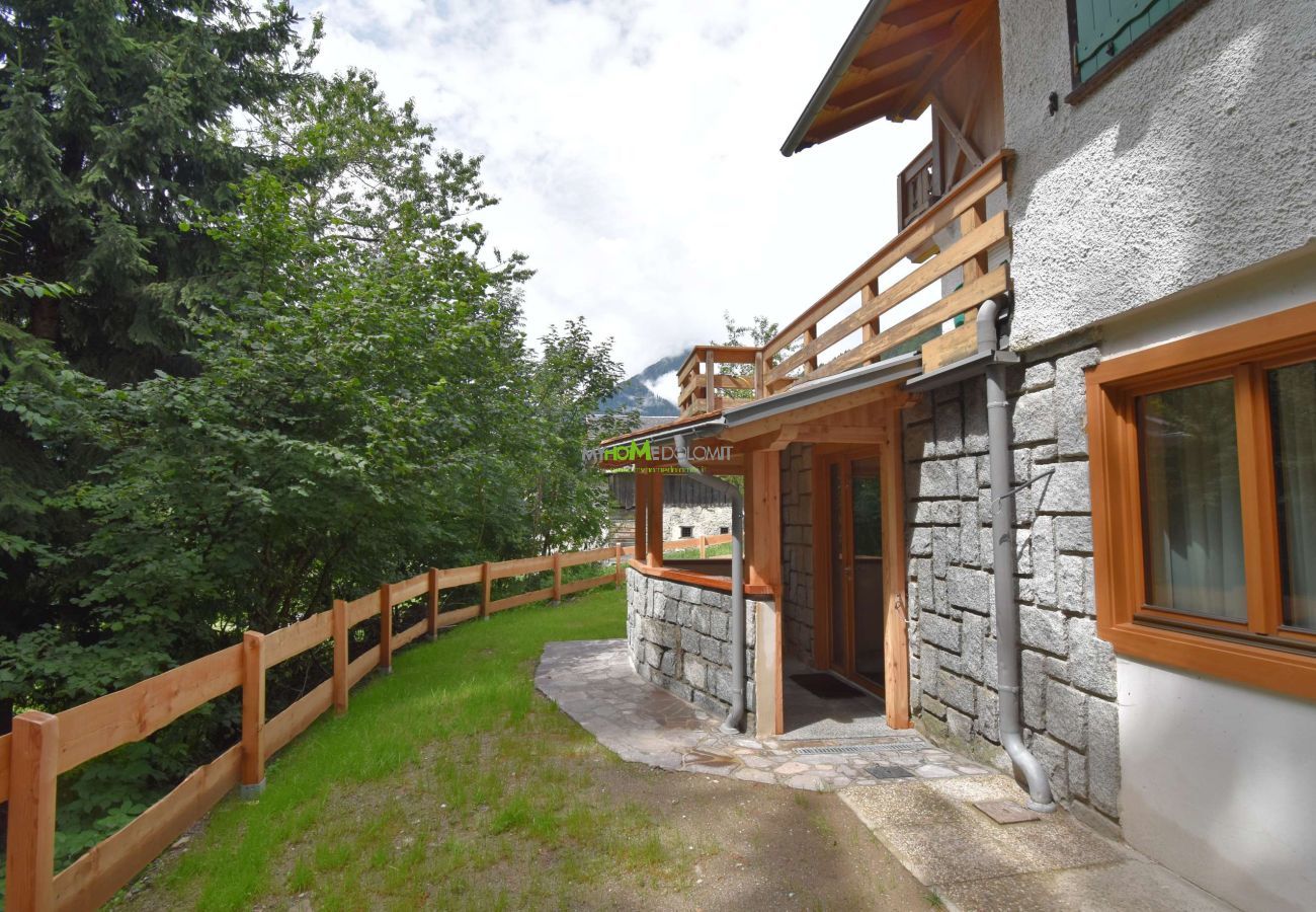 Ferienwohnung in Madonna di Campiglio - Villa Brenta Apartment MhD Ferienwohnung in Madonna di Campiglio - Villa Brenta Apartment MhD