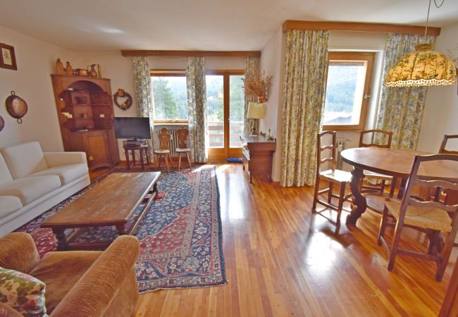 Apartment in Madonna di Campiglio - PRADALAGO QUADRILOCALE Apartment in Madonna di Campiglio - PRADALAGO QUADRILOCALE