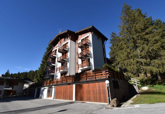Apartment in Madonna di Campiglio - PRADALAGO QUADRILOCALE Apartment in Madonna di Campiglio - PRADALAGO QUADRILOCALE