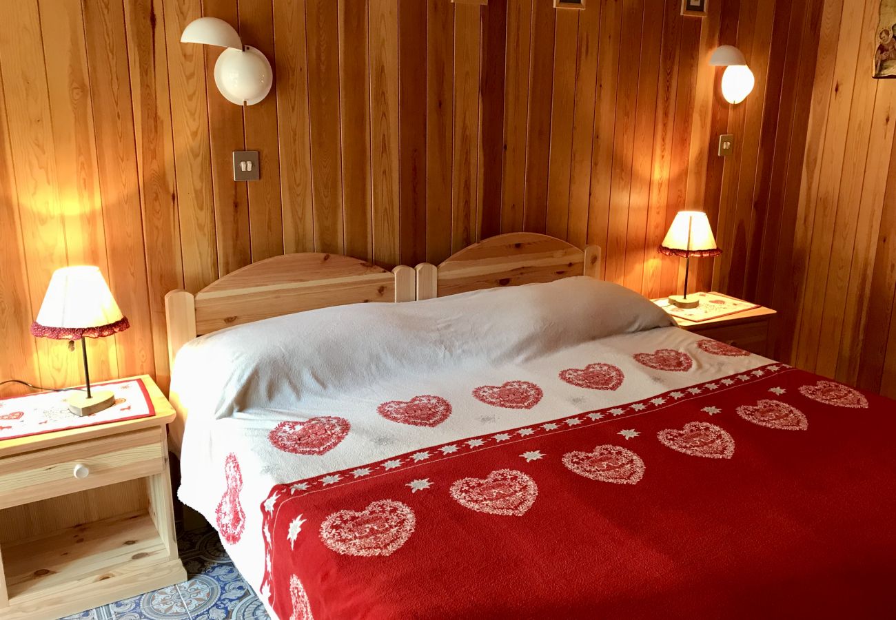 silvana-124-double-bedroom-apartment-rent-Myhome-dolomiti Holiday-apartment-rent-Madonna-di-Campiglio-Myhome-Dolomiti