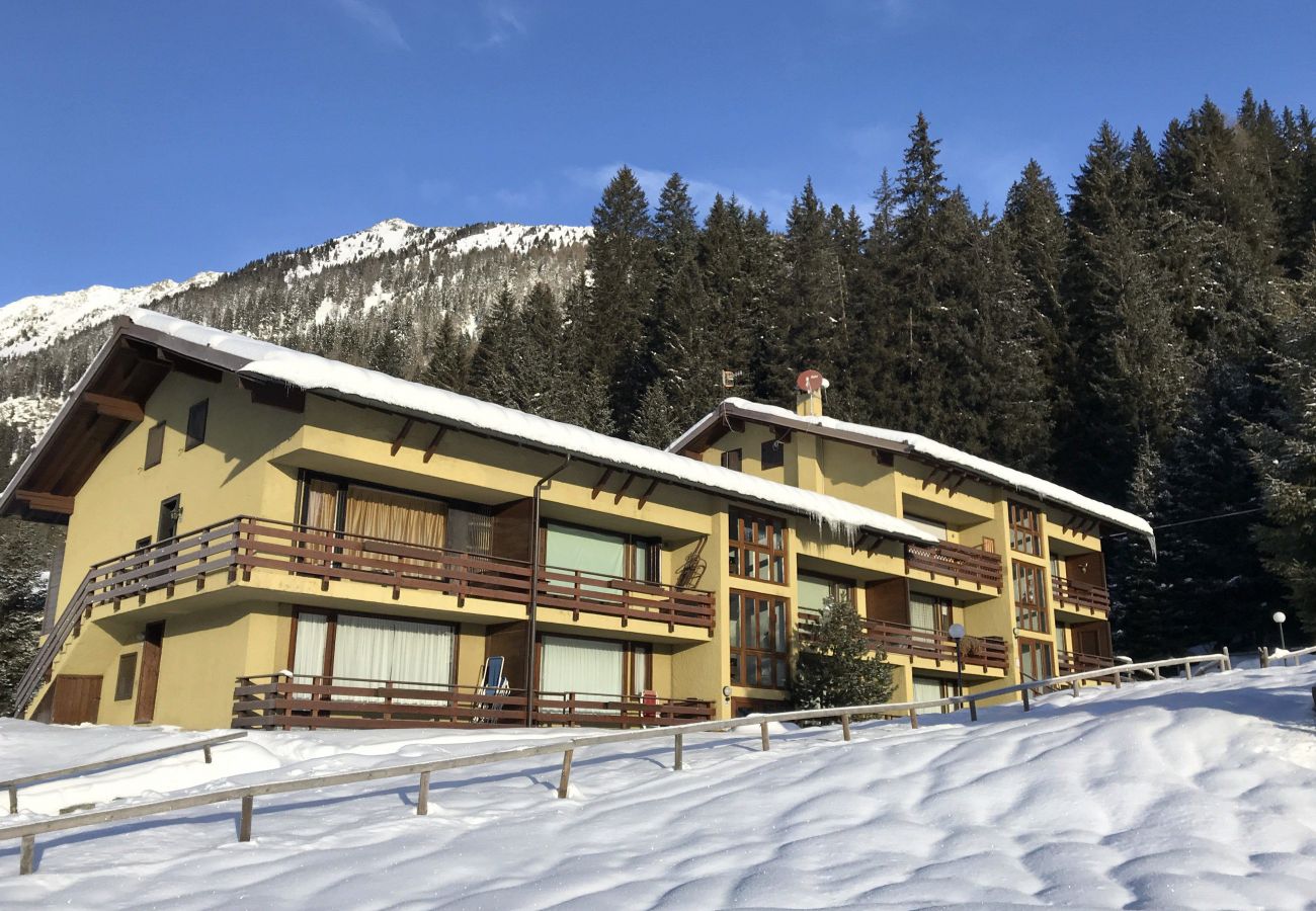 Apartment in Madonna di Campiglio - NAMBINO APARTMENT Apartment in Madonna di Campiglio - NAMBINO APARTMENT
