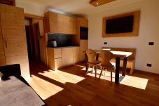 Apartment in Madonna di Campiglio - Presanella View Studio Mhd