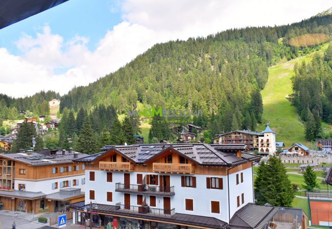 Studio in Madonna di Campiglio - EMERALD 36 STUDIO MhD Studio in Madonna di Campiglio - EMERALD 36 STUDIO MhD