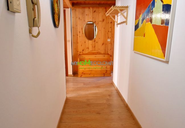 Apartment in Madonna di Campiglio - MENEGHINI MANSARDA CENTRALE MhD Apartment in Madonna di Campiglio - MENEGHINI MANSARDA CENTRALE MhD