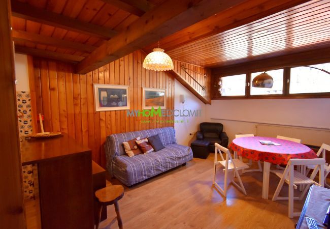 Apartment in Madonna di Campiglio - MENEGHINI MANSARDA CENTRALE MhD Apartment in Madonna di Campiglio - MENEGHINI MANSARDA CENTRALE MhD