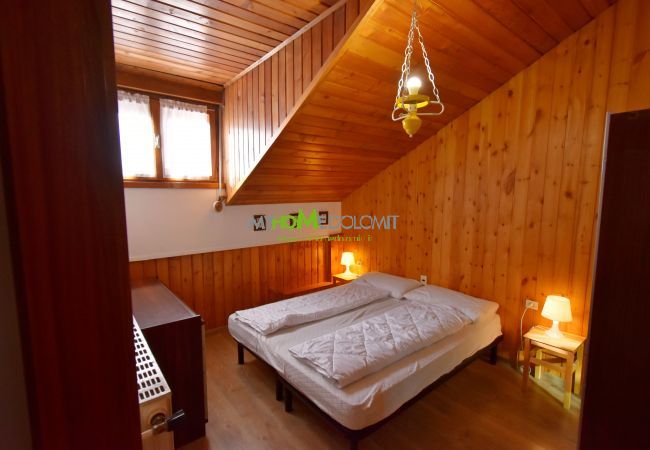 Apartment in Madonna di Campiglio - MENEGHINI MANSARDA CENTRALE MhD Apartment in Madonna di Campiglio - MENEGHINI MANSARDA CENTRALE MhD