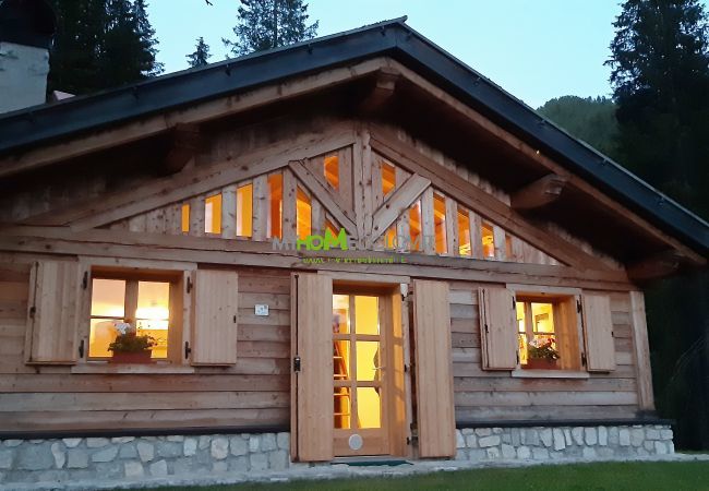Chalet in Madonna di Campiglio - CHALET BRENTA DOLOMITES Chalet in Madonna di Campiglio - CHALET BRENTA DOLOMITES