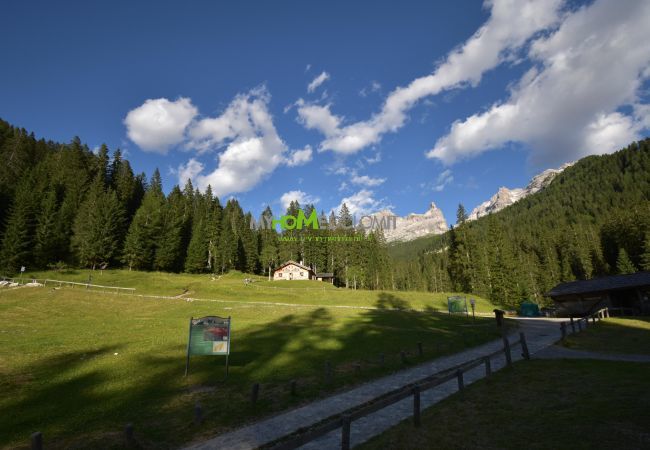Chalet in Madonna di Campiglio - CHALET BRENTA DOLOMITES Chalet in Madonna di Campiglio - CHALET BRENTA DOLOMITES