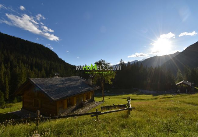 Chalet in Madonna di Campiglio - CHALET BRENTA DOLOMITES Chalet in Madonna di Campiglio - CHALET BRENTA DOLOMITES
