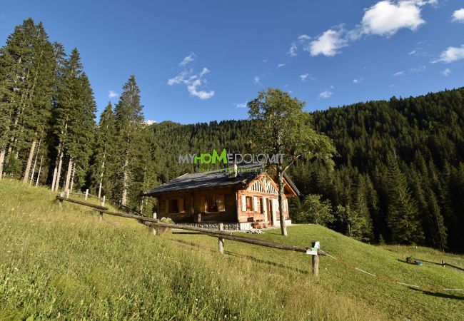 Chalet in Madonna di Campiglio - CHALET BRENTA DOLOMITES Chalet in Madonna di Campiglio - CHALET BRENTA DOLOMITES