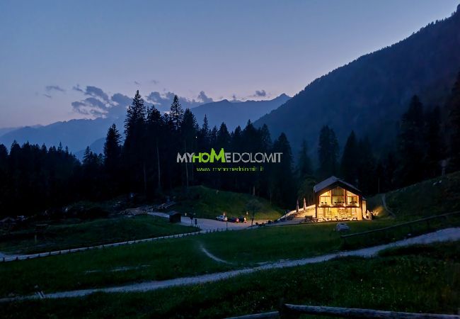 Chalet in Madonna di Campiglio - CHALET BRENTA DOLOMITES Chalet in Madonna di Campiglio - CHALET BRENTA DOLOMITES
