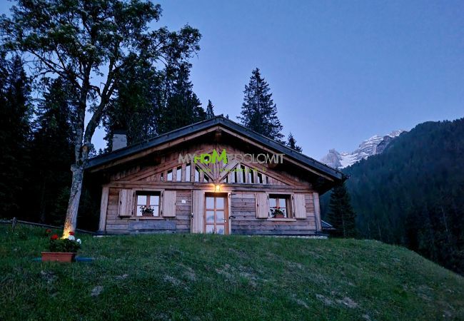 Chalet in Madonna di Campiglio - CHALET BRENTA DOLOMITES Chalet in Madonna di Campiglio - CHALET BRENTA DOLOMITES