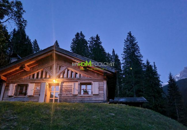 Chalet in Madonna di Campiglio - CHALET BRENTA DOLOMITES Chalet in Madonna di Campiglio - CHALET BRENTA DOLOMITES