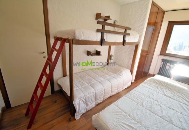 Nardis 205 holiday apartment in Campiglio - sleeping area Nardis 205 holiday apartment in Campiglio - sleeping area