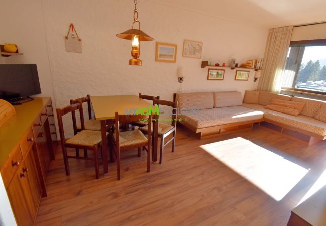 Nardis 205 holiday apartment in Campiglio living area Nardis 205 holiday apartment in Campiglio living area