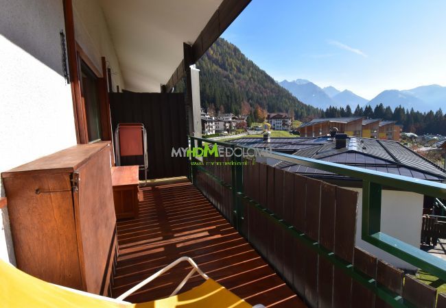 Nardis 205 holiday apartment in Campiglio - balcony Nardis 205 holiday apartment in Campiglio - balcony