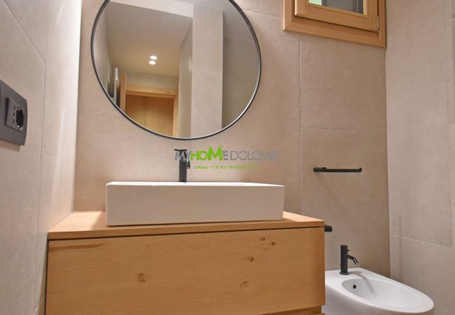 Apartment in Madonna di Campiglio - CACCIATORA Alpine Apartment MhD Apartment in Madonna di Campiglio - CACCIATORA Alpine Apartment MhD