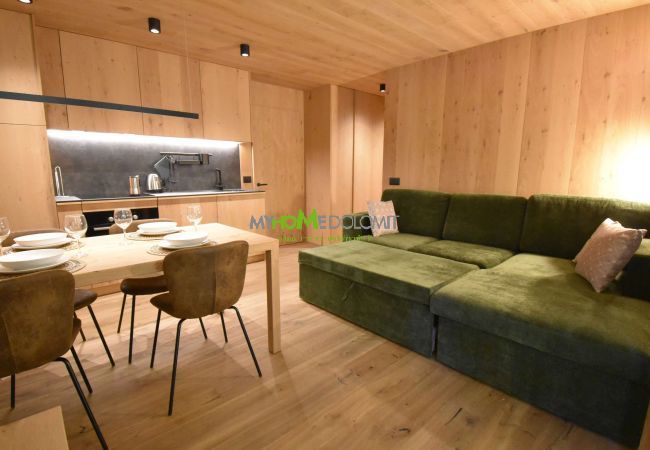 Apartment in Madonna di Campiglio - CACCIATORA Alpine Apartment MhD Apartment in Madonna di Campiglio - CACCIATORA Alpine Apartment MhD