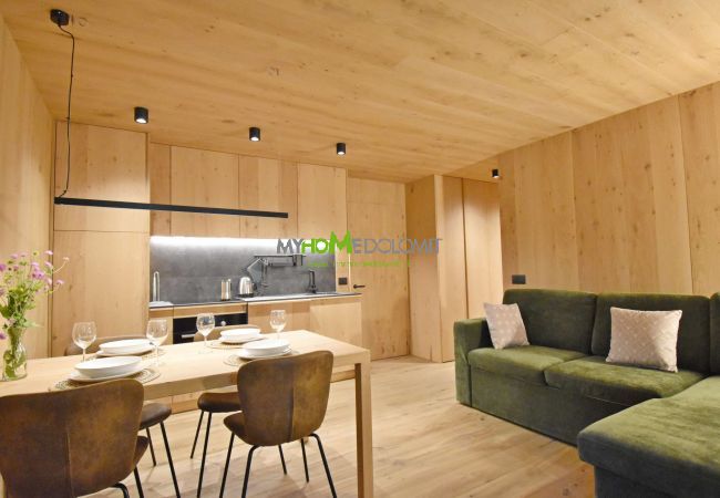 Apartment in Madonna di Campiglio - CACCIATORA Alpine Apartment MhD Apartment in Madonna di Campiglio - CACCIATORA Alpine Apartment MhD