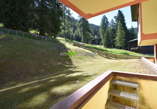 Apartment in Madonna di Campiglio - CACCIATORA Alpine Apartment MhD Apartment in Madonna di Campiglio - CACCIATORA Alpine Apartment MhD