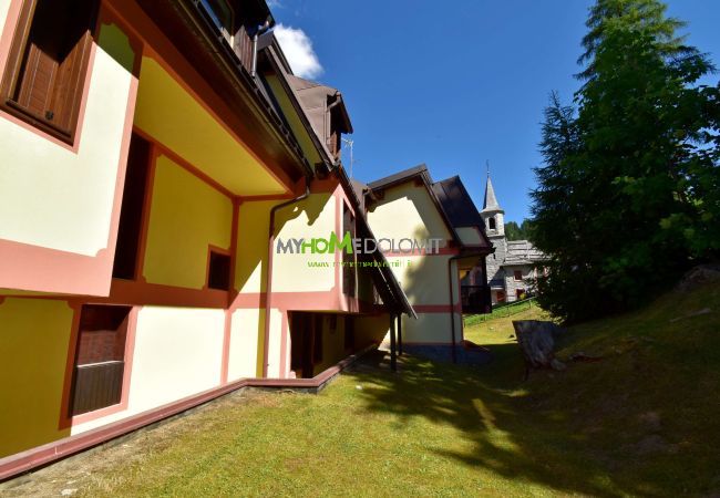 Apartment in Madonna di Campiglio - CACCIATORA Alpine Apartment MhD Apartment in Madonna di Campiglio - CACCIATORA Alpine Apartment MhD