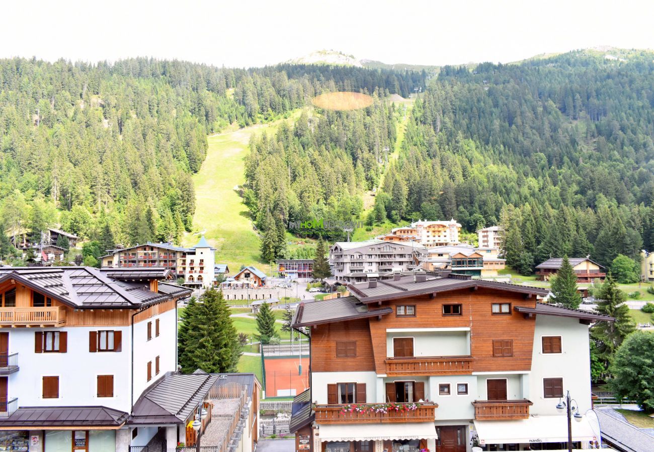 Studio in Madonna di Campiglio - EMERALD 37 STUDIO MhD Studio in Madonna di Campiglio - EMERALD 37 STUDIO MhD