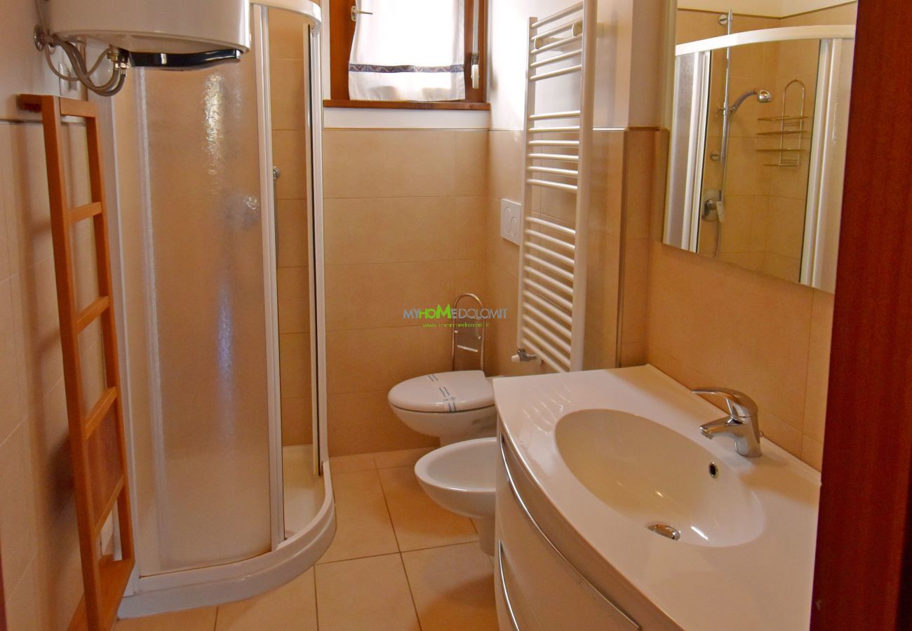 Apartment in Madonna di Campiglio - MENEGHINI MANSARDA CENTRALE MhD Apartment in Madonna di Campiglio - MENEGHINI MANSARDA CENTRALE MhD