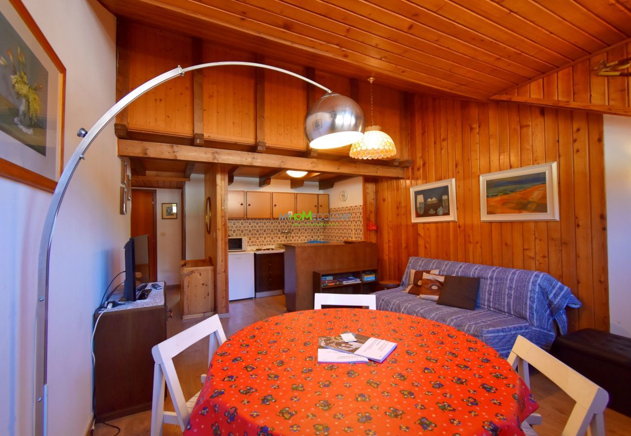 Apartment in Madonna di Campiglio - MENEGHINI MANSARDA CENTRALE MhD Apartment in Madonna di Campiglio - MENEGHINI MANSARDA CENTRALE MhD